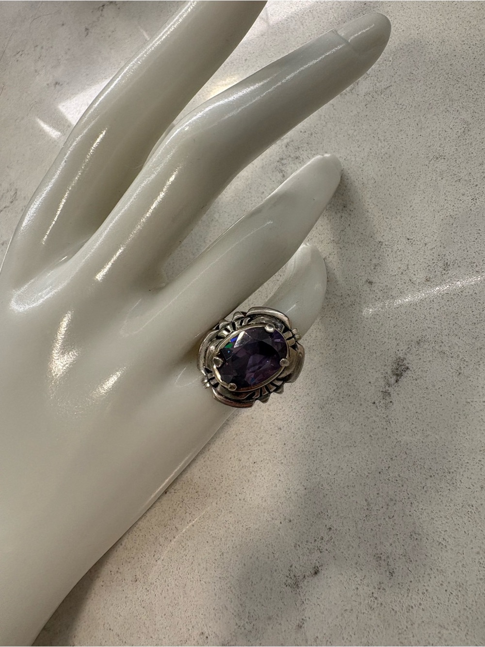 Vintage Daniel Mike Sterling Silver Purple Stone Statement Ring - Size 4.5